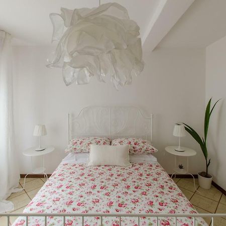 Casa Marisa Appartement Sirmione Buitenkant foto