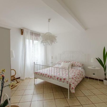 Casa Marisa Appartement Sirmione Buitenkant foto