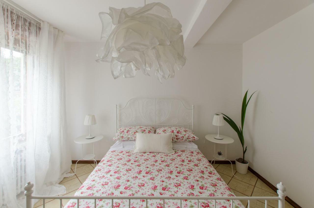 Casa Marisa Appartement Sirmione Buitenkant foto