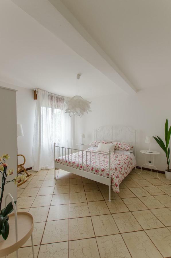 Casa Marisa Appartement Sirmione Buitenkant foto